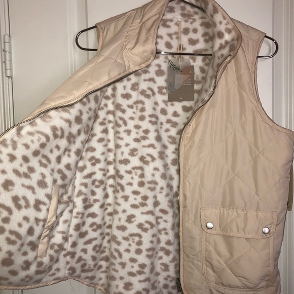 Thread & Supply Animal Print Reversible Vest Size Medium - Picture 5 of 9